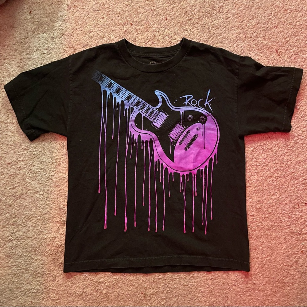 Retro guitar short sleeved t-shirt